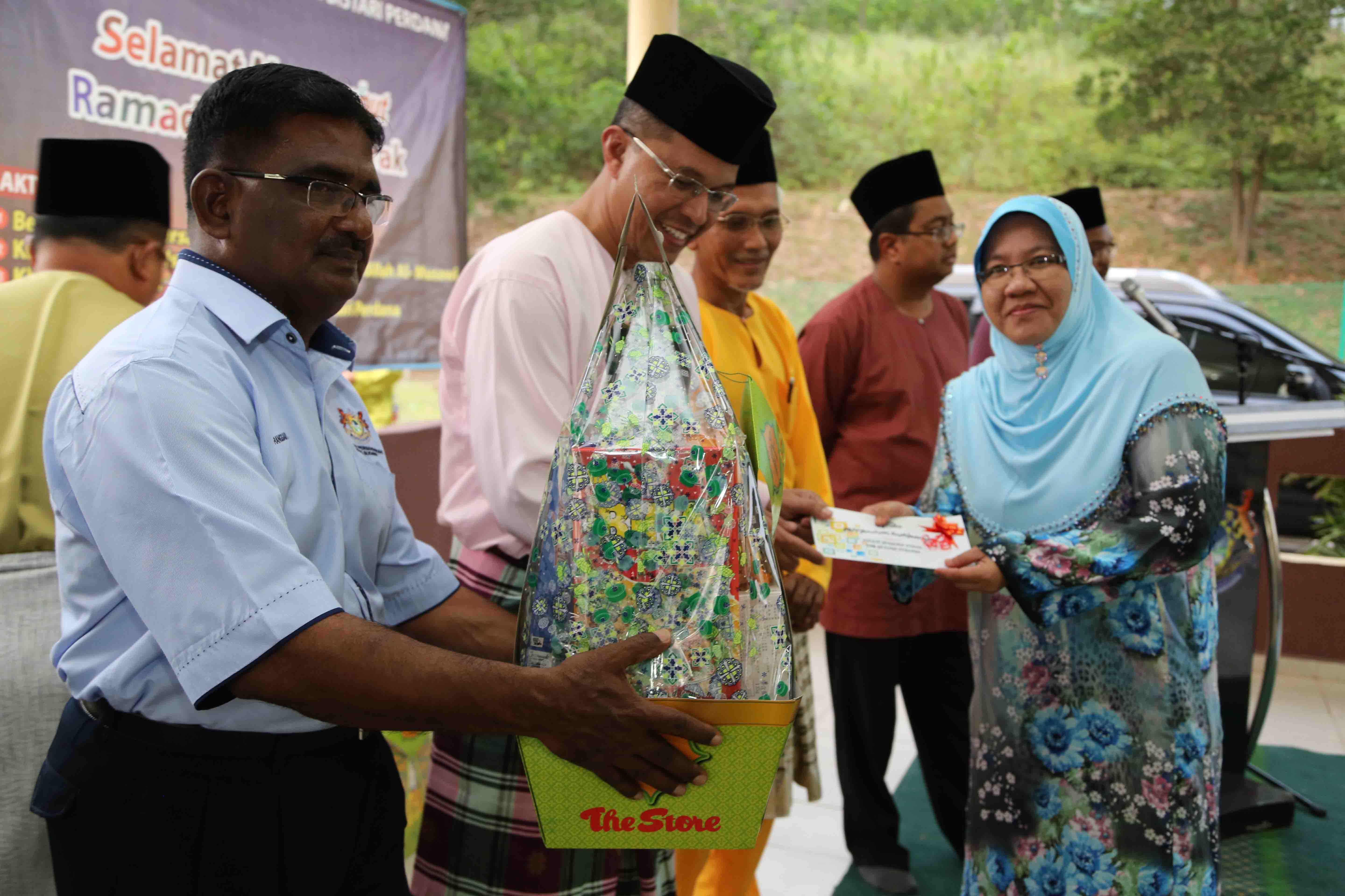Majlis Berbuka Puasa Dan Sumbangan Ramadhan Di Surau Tmn Bistari